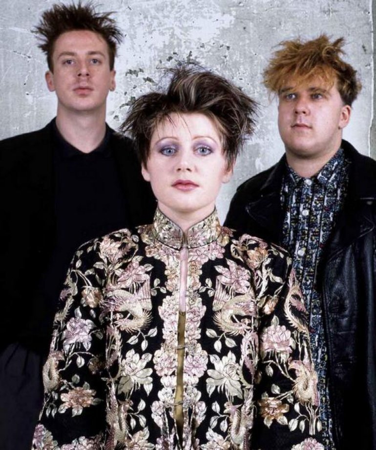 Элизабет Фрейзер и Cocteau Twins www.last.fm