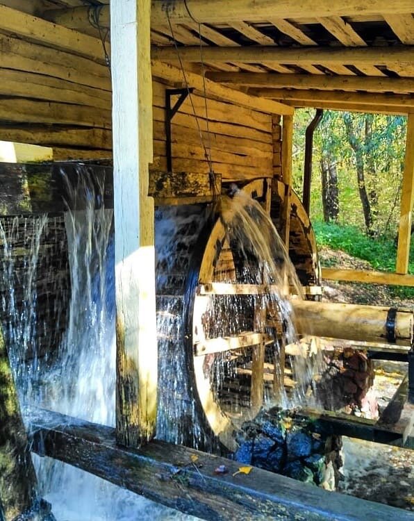 Старинная водяная мельница, село Колодежное, Воронежская область 