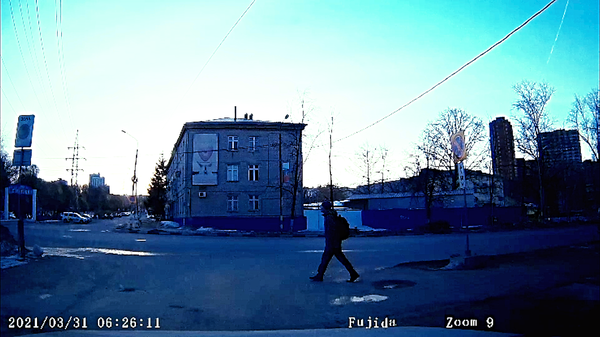 пропускаю пешехода