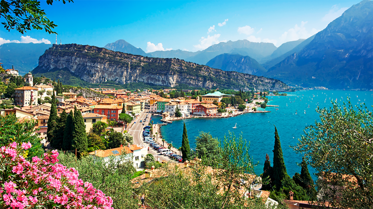 Мальчезине, озеро Гарда