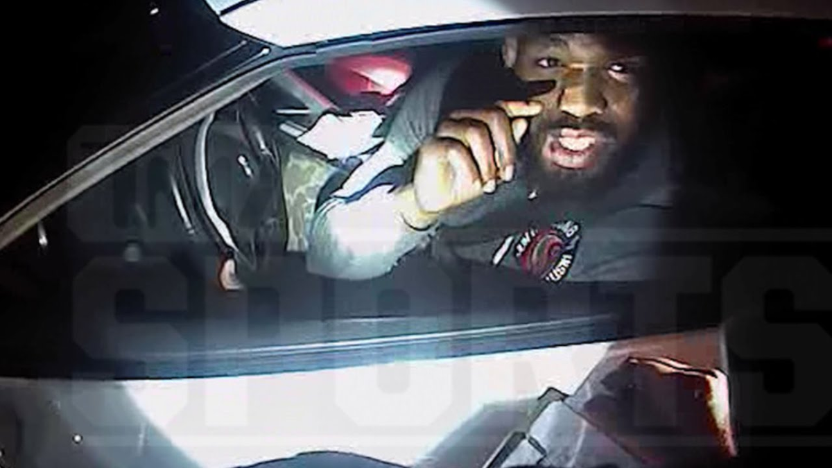 Джон Джонс отвечает своим критикам: “Ваши приоритеты находятся не в том месте” 