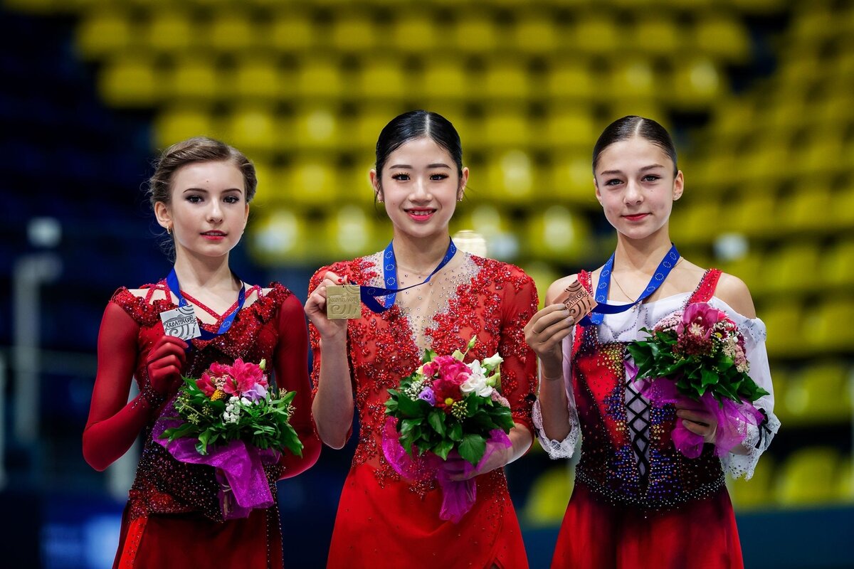 Дарья Усачева (слева) и Анна Фролова (справа). Фото из открытых источников