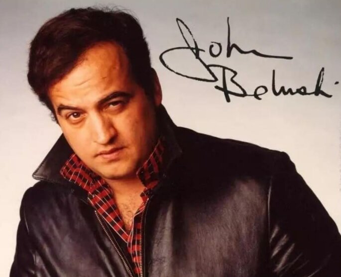 Актер Джон Белуши.