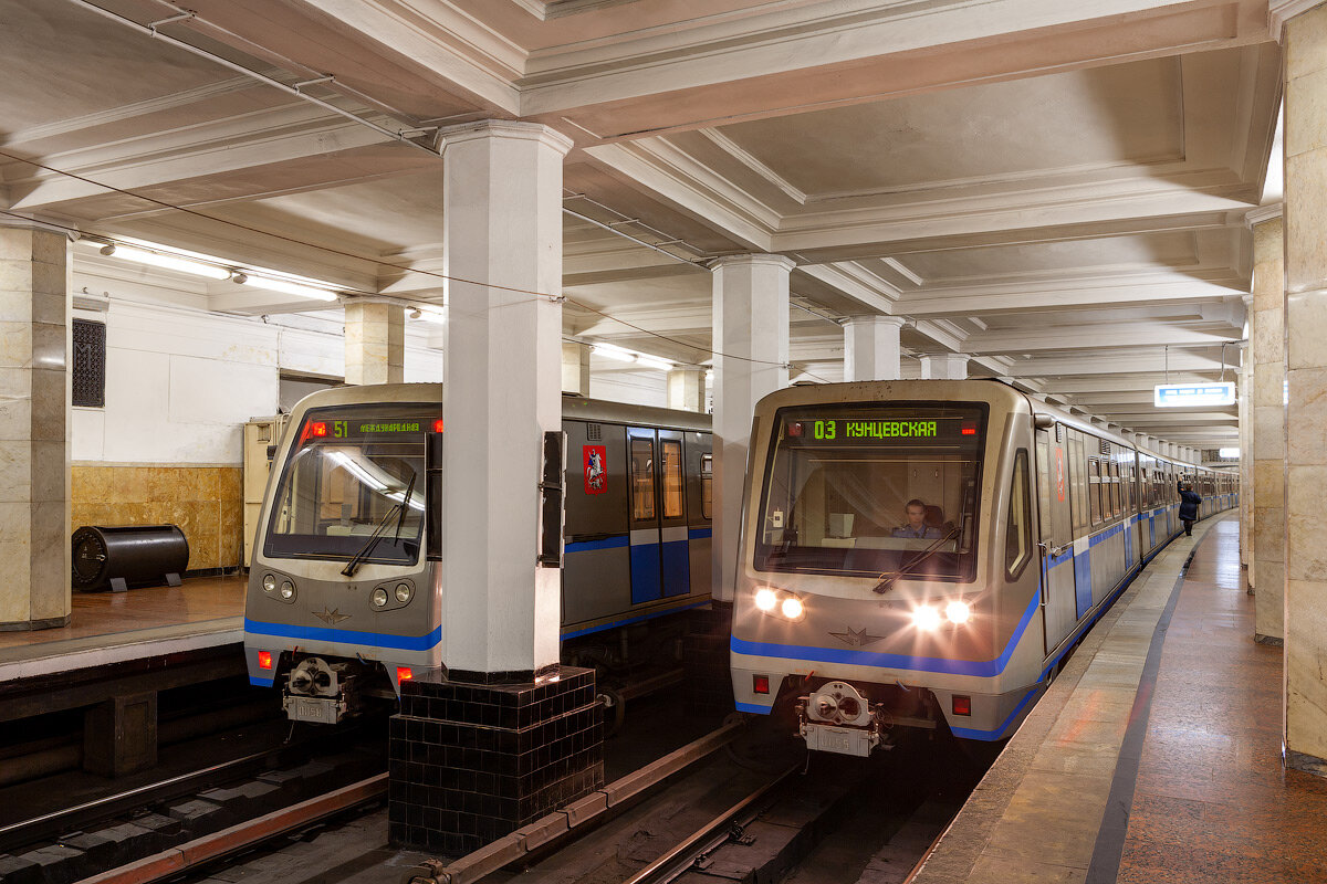 Фото александровский сад метро