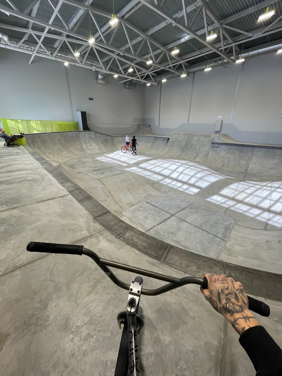 Бетонный боул, первая часть скейтпарка!