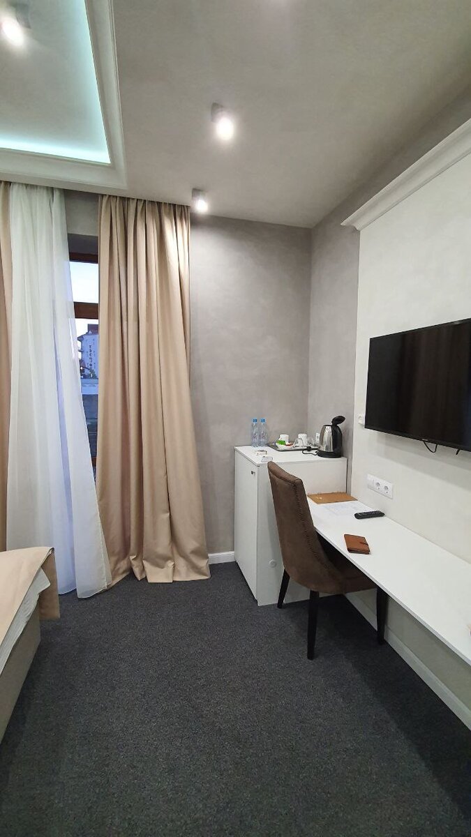 Номера очень современные и комфортные, но некоторые очень маленькие