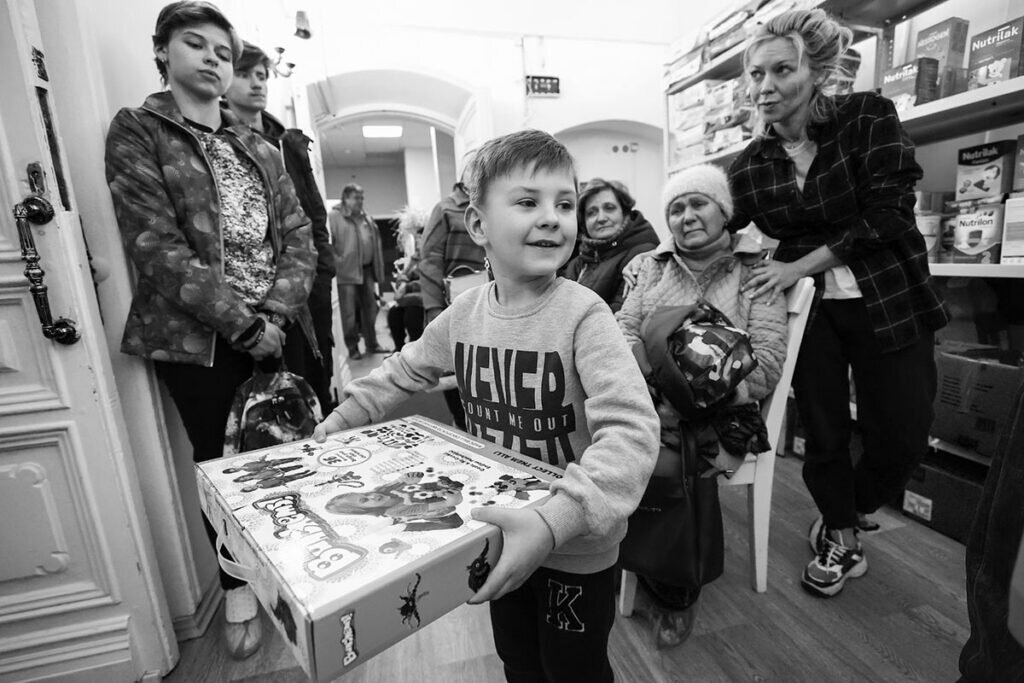 Церковный штаб помощи беженцам в Москве. 05.04.2022. Фото: Артем Геодакян/ТАСС