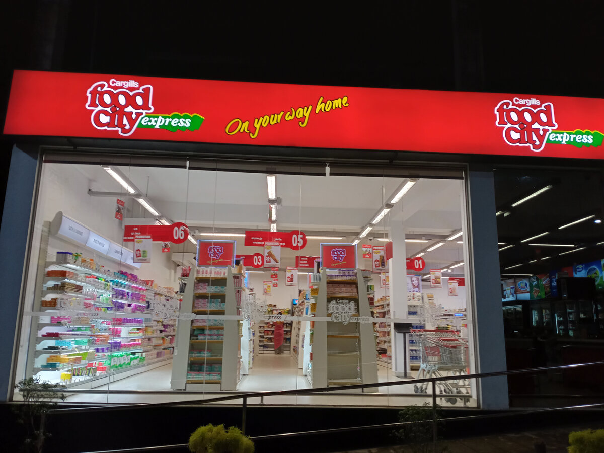 За покупками отправились в обычный сетевой супермаркет. 