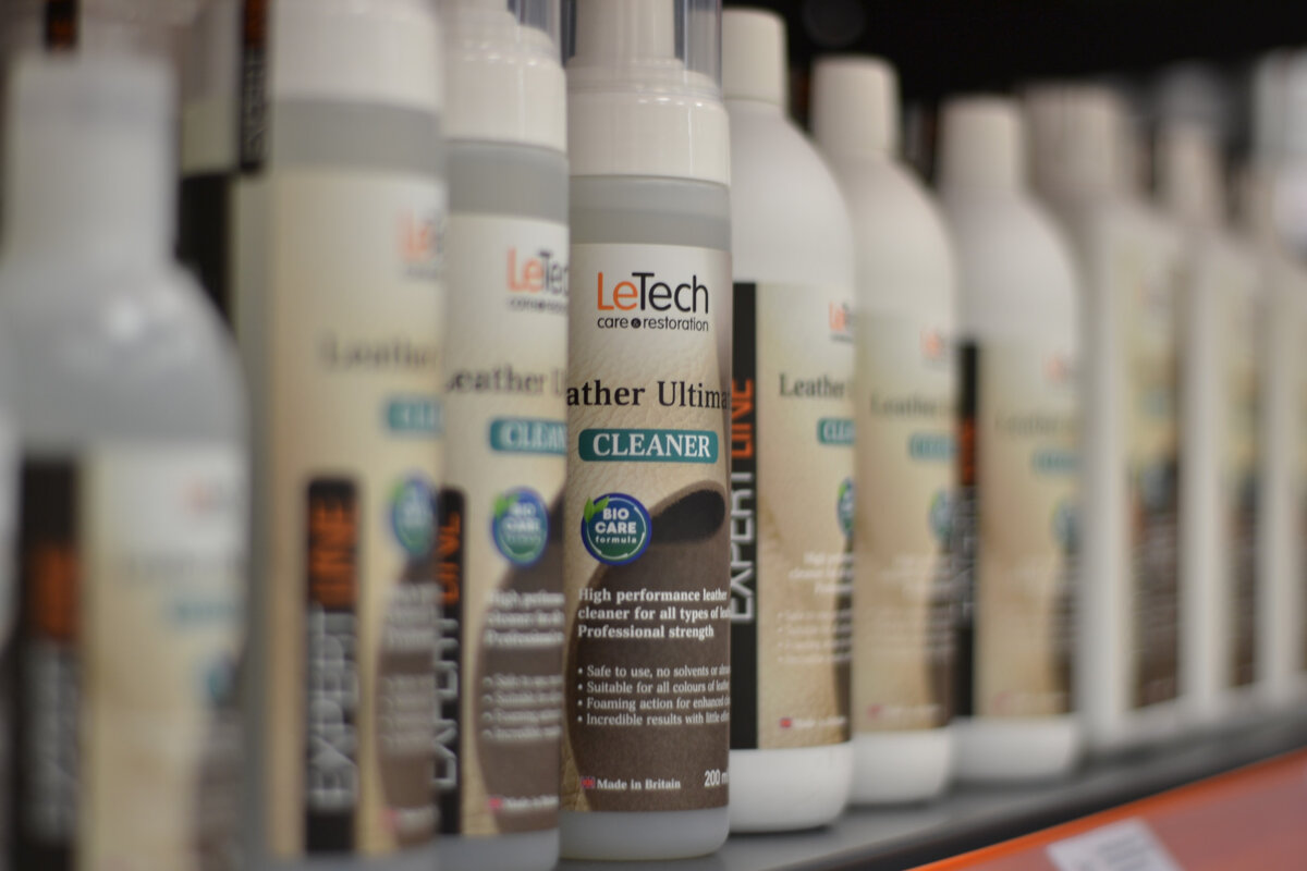 СРЕДСТВО ДЛЯ ЧИСТКИ КОЖИ (LEATHER ULTIMATE CLEANER)