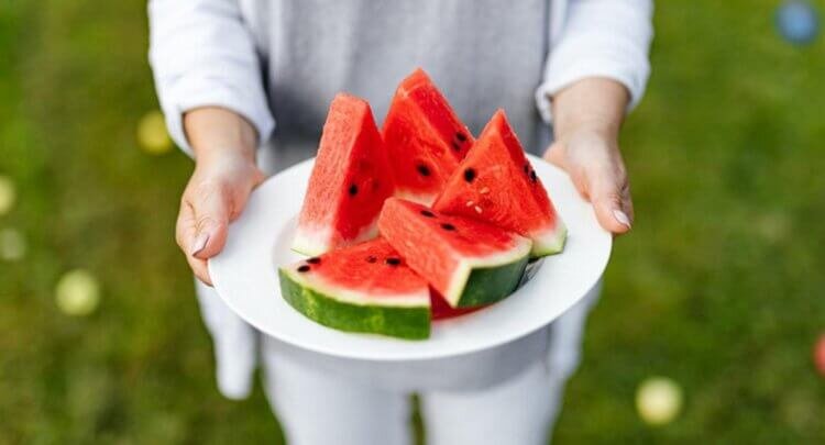Могли бы вы подумать, что арбузы могут быть вредными?