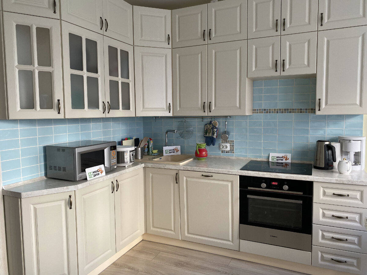 Светлая кухня