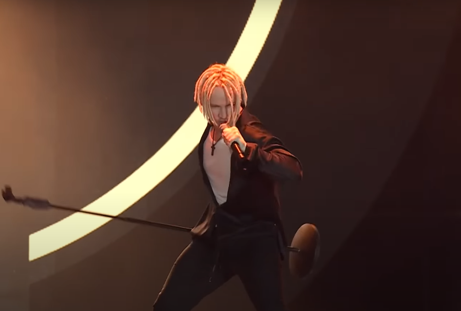 Шаман мобилизует молодежь и взрослых