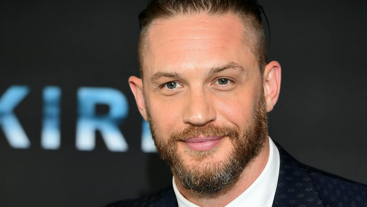 Класс харди. Tom Hardy. Фото Тома Харди. Том Харди улыбка.