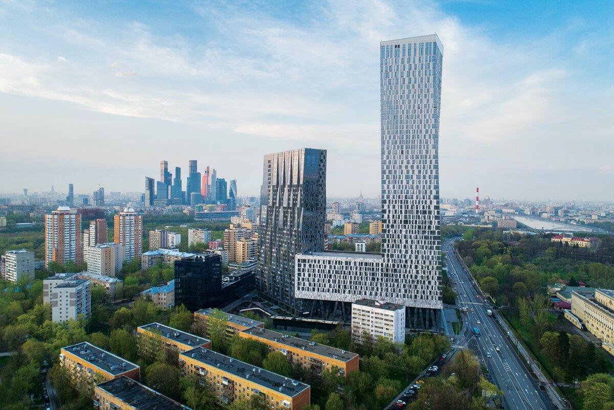     Названы районы Москвы с самым дешевым и дорогим жильем
