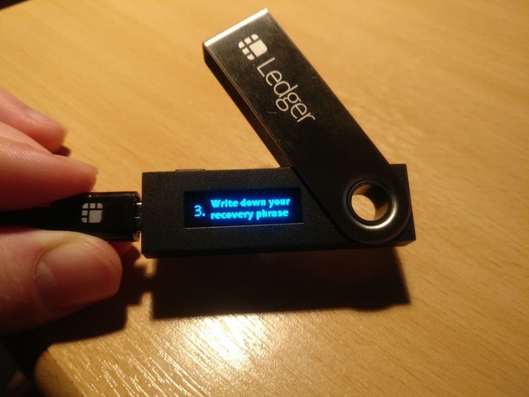 Как заработать от 50 тысяч в месяц на продаже кошельков Ledger Nano S