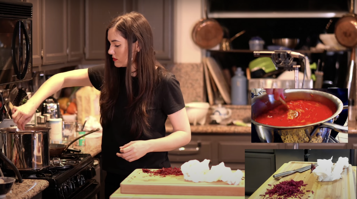 Завершив карьеру в кино, Саша грей стала кулинарным блогером. Источник фото: YouTube