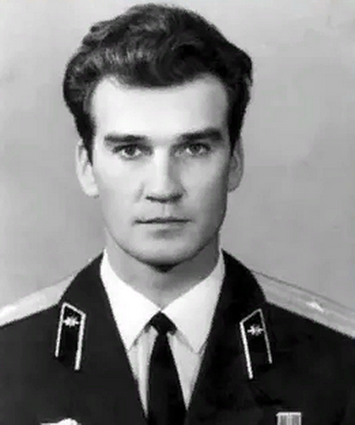 Станислав Петров
