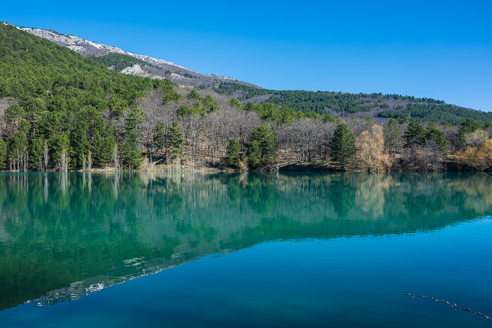 Бирюзовое озеро в крыму фото