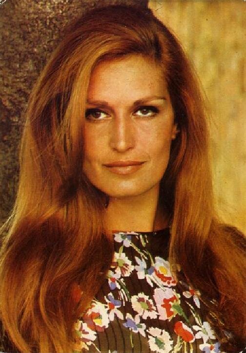 Dalida Edition Lyna Paris (postcard) 