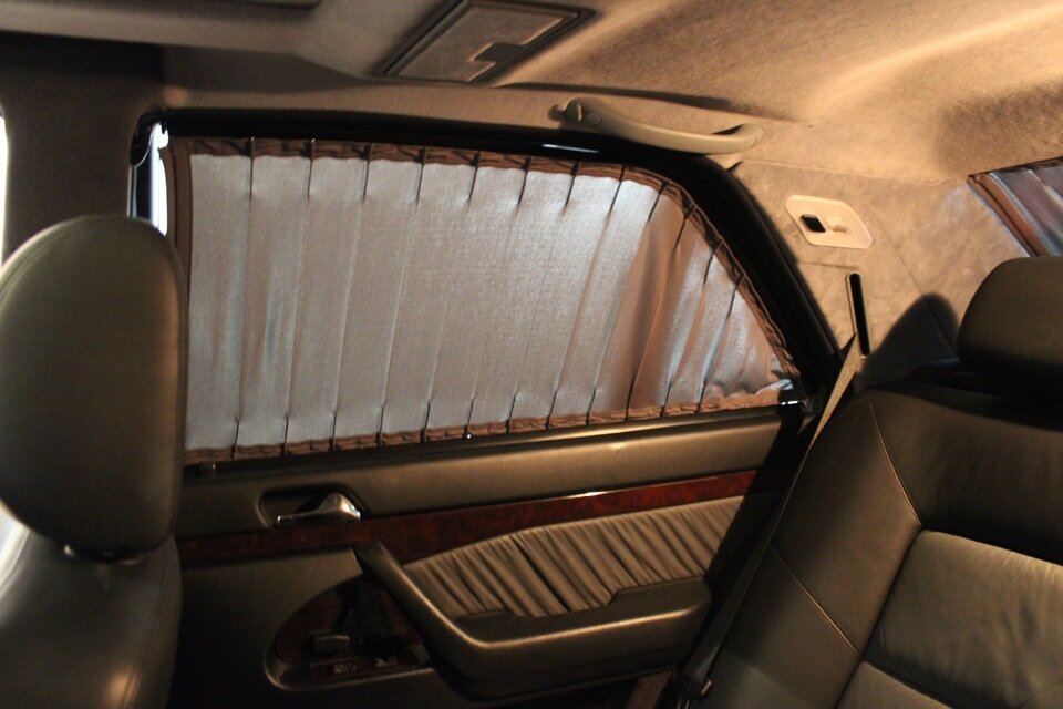 Пример шторок в автомобиле / drive.ru