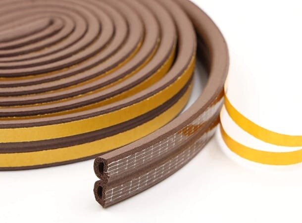   Резиновый уплотнитель