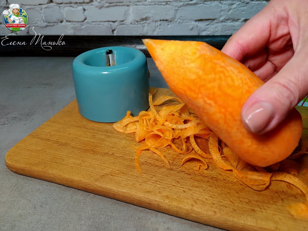 Но на деле она оказалась одним большим разочарованием. Лезвия у нее оказались совсем не острыми, но основная проблема была не в этом. НЕ знаю почему, но спиральки не получались длинными. они обрывались на половине оборота. 🡺 🡺 🡺