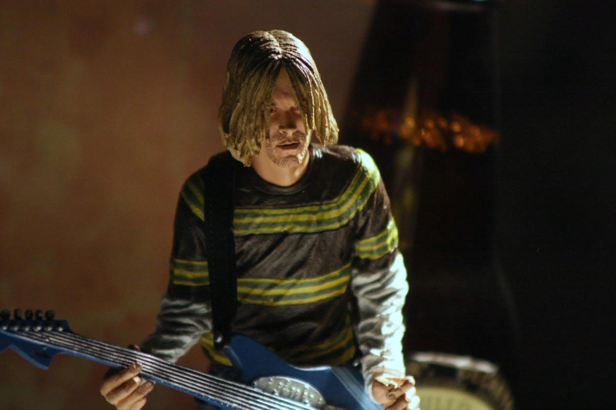 Nirvana smells like spirit. Курт Кобейн teen Spirit. Kurt Cobain smells like teen Spirit. Нирвана Курт Кобейн сериал. Nirvana Курт Кобейн фильм 2020.