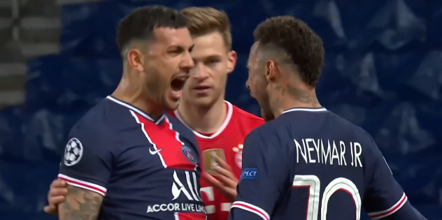 Паредес и Неймар празднуют выход в полуфинал