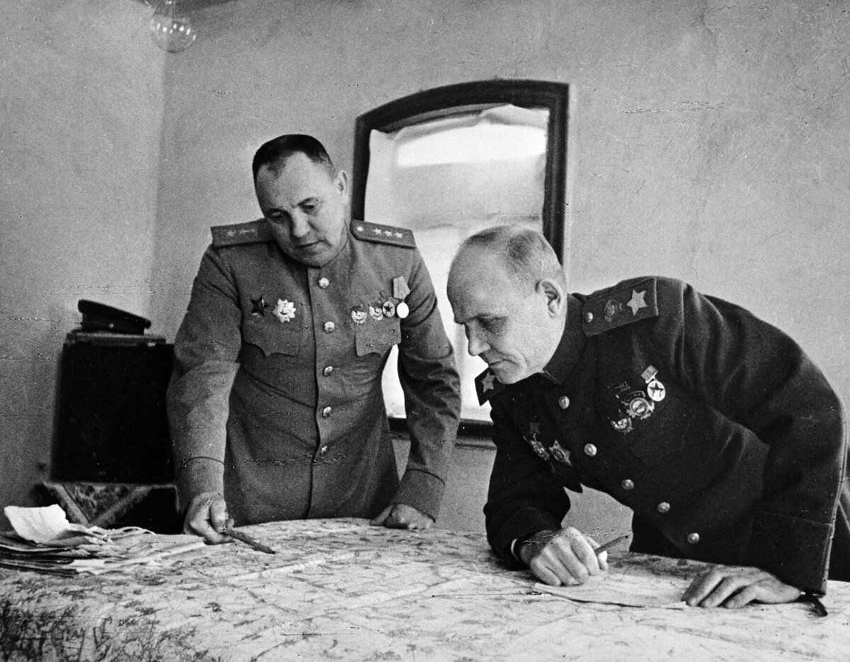 Генерал с двумя часами. Конев 1941.