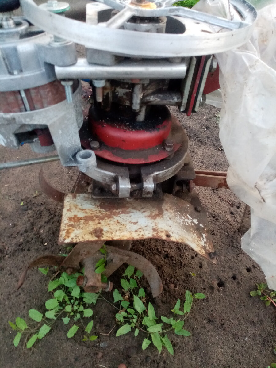 Ждет работы.