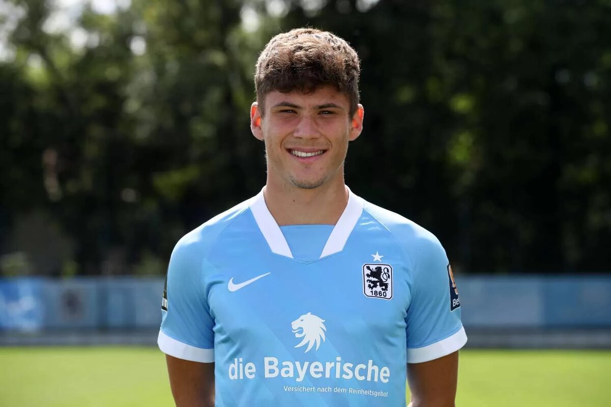 SAMPICS/POOL/MIS/GLOBAL LOOK PRESS