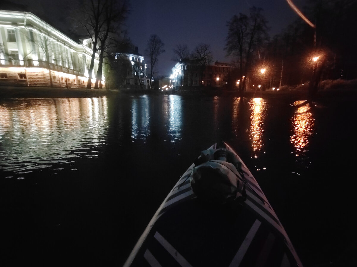 Начало. Каменный остров, подсветка