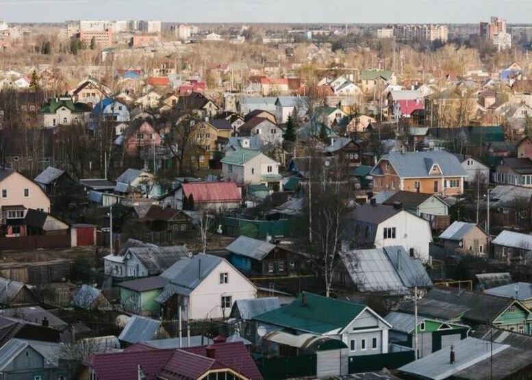 Поселке найди. Частный сектор. Частный сектор в городе. Частные сектора. Частный сектор в Москве.