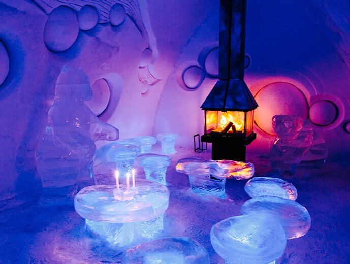 Номер  с камином.