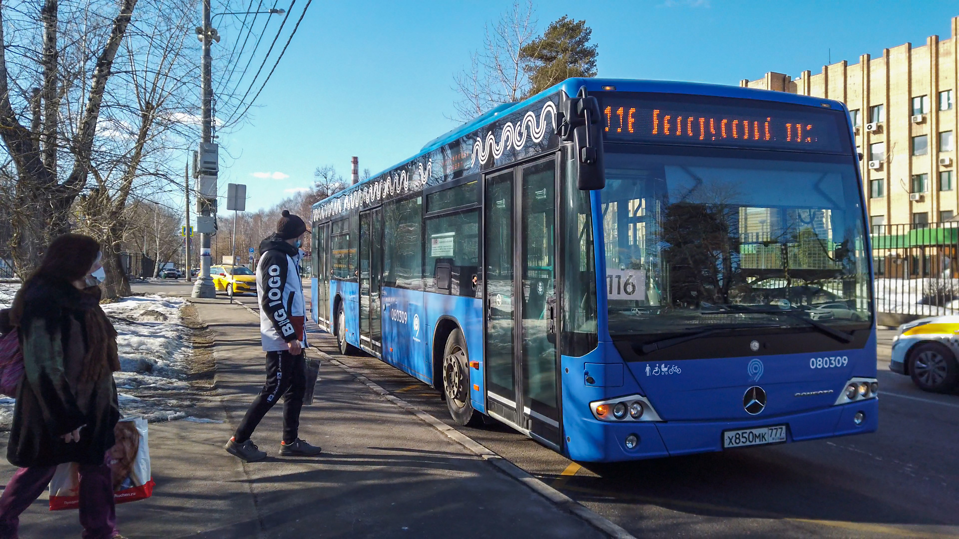 116 маршрут автобуса. 15.03.2022 год. Москва.