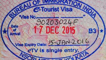    Правительство также заявило, что оно восстановило старую долгосрочную обычную (бумажную) туристическую визу со сроком действия 5 лет, выдаваемую гражданам всех стран.