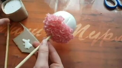 Топиарий из роз из гофрированной бумаги. Мастер-класс