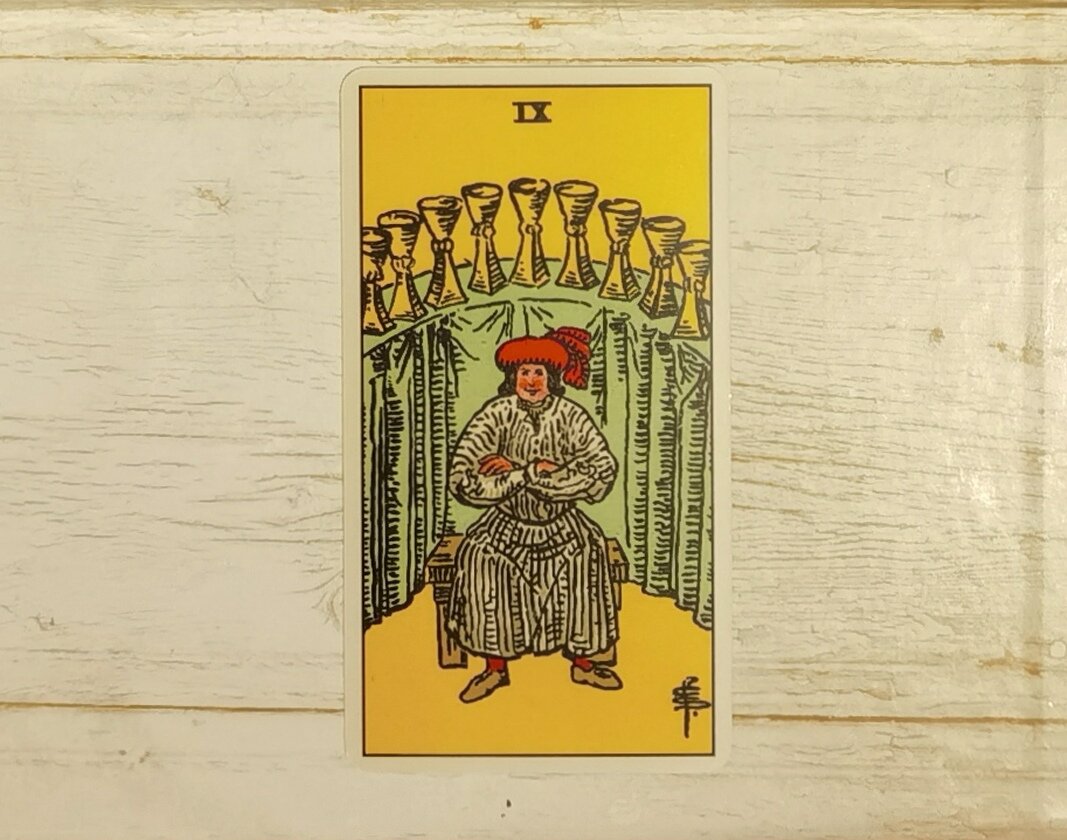 Аркан "9 Кубков". "Таро Райдера-Уэйта".