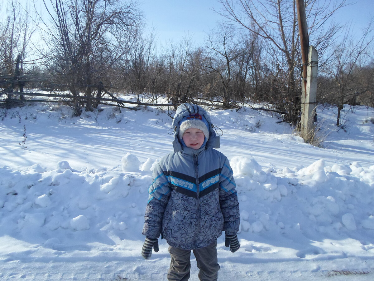 На прогулке)))