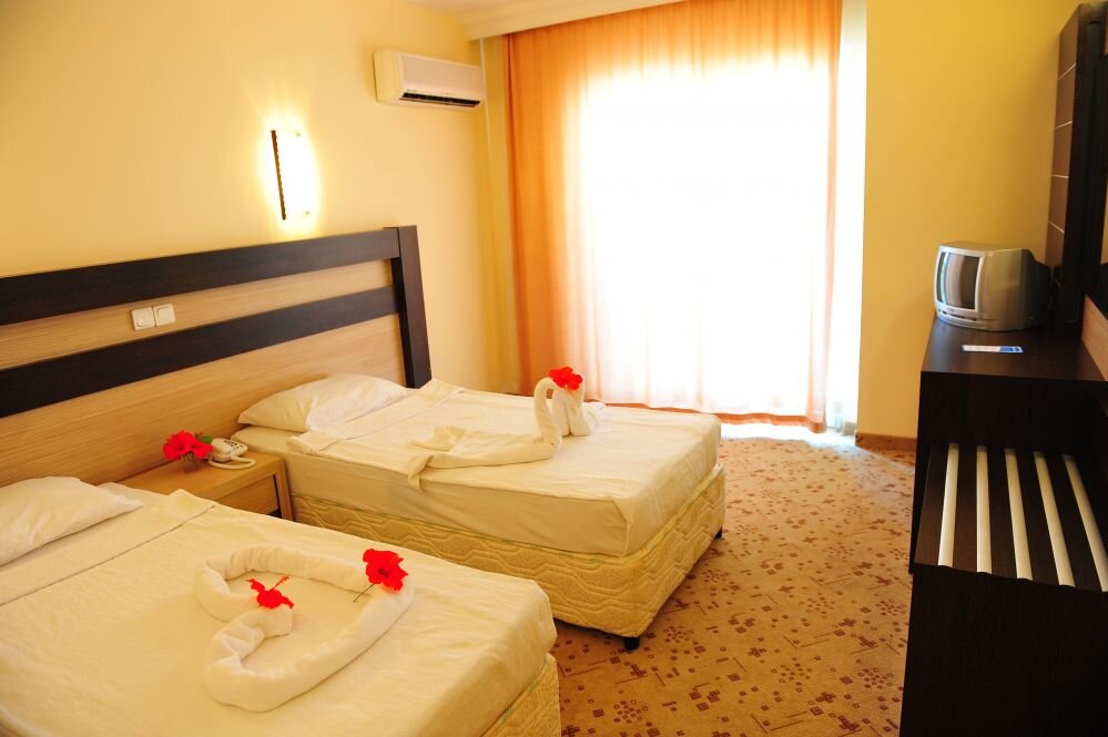 Номер "Стандарт" в старом корпусе отеля