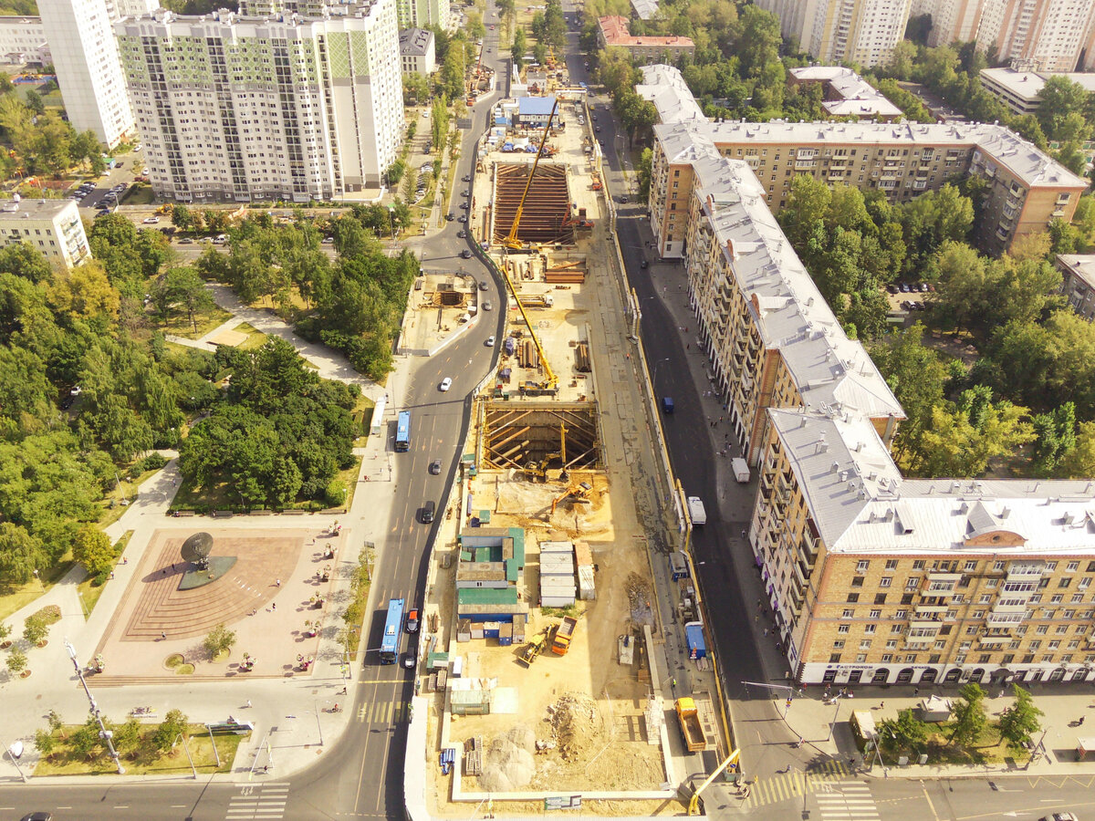 📷 2: Общие виды на площадку.