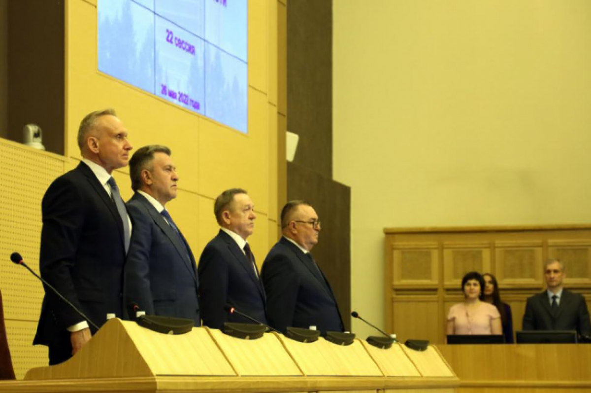    Новосибирские депутаты просят главу СКР лишить мандата «паскудника» Бойко