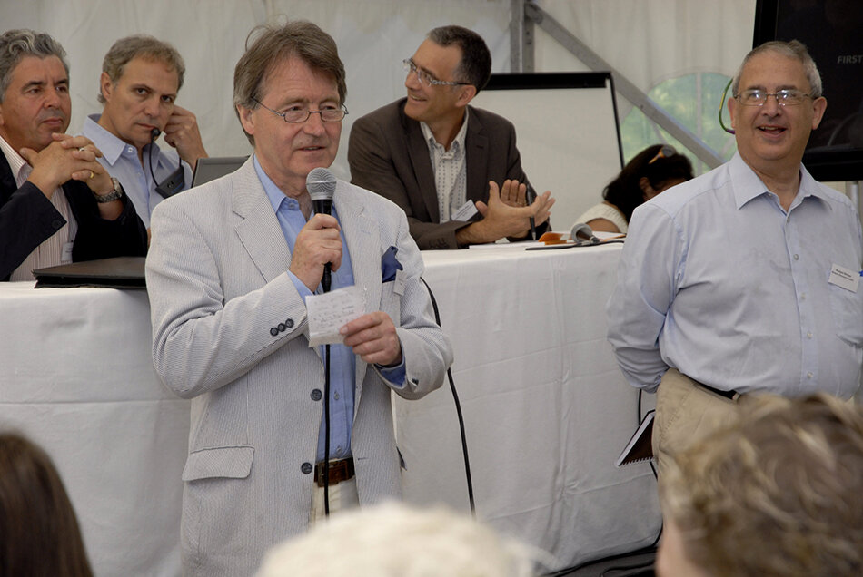 Steven Spurrier – один из основателей симпозиума (помните его Суд Парижа?) Процитировано с сайта https://www.grenache-association.com
