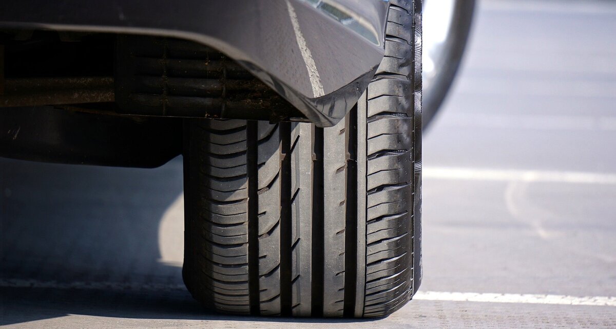     Зачем закачивать азот в шины и на что это повлияет?