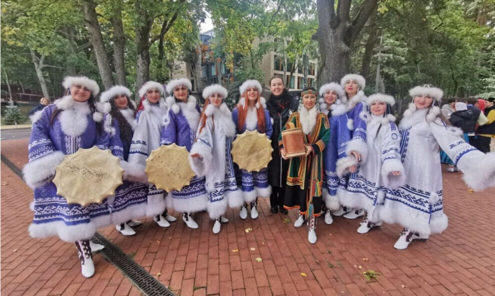    В Калининградской области прозвучали северные песни в исполнении ансамбля «Сёётэй Ямал»