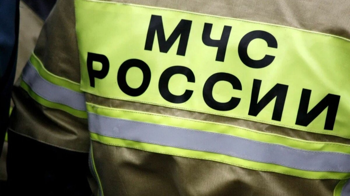     В Казани сегодня днем загорелось помещение магазина «Бристоль». Инцидент случился в доме № 37 по улице Даурская после 12 часов. Об этом сообщили в пресс-службе ГУ МЧС по РТ.