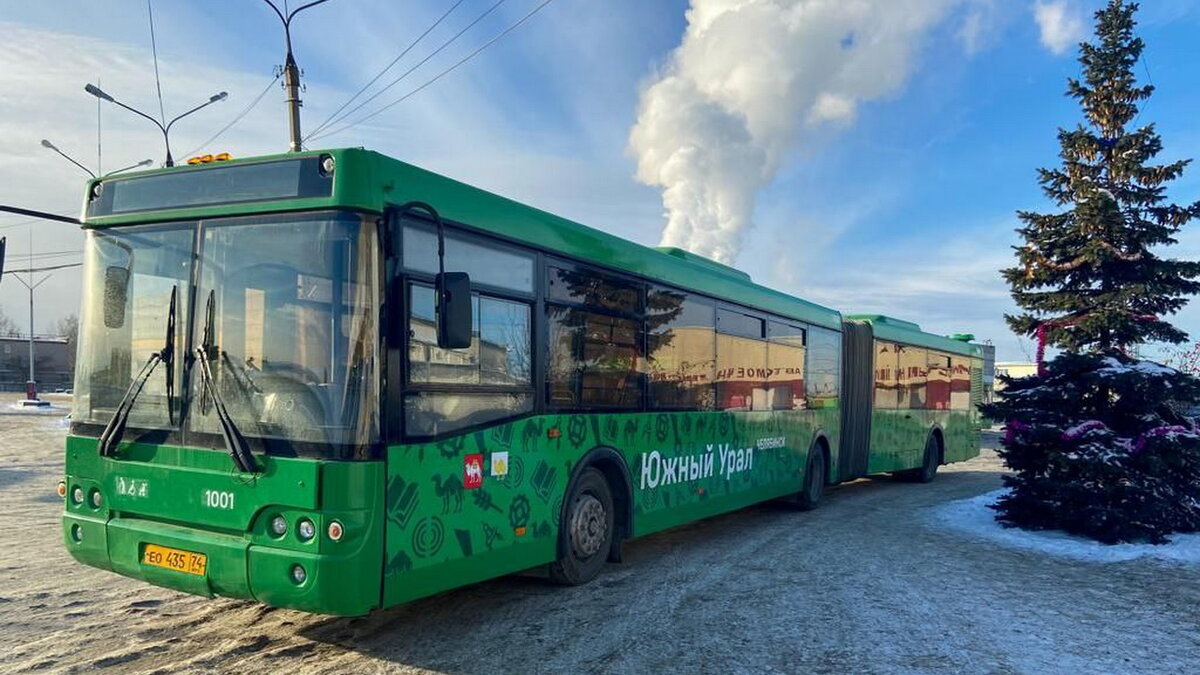 С 1 декабря в Челябинске вновь начнут ходить автобусы-«гармошки» | РИА  Челябинск 24 | Дзен