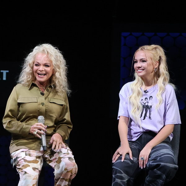     Лариса Долина и Валя Карнавал впервые встретятся после конфликта в подкасте «Неформат»