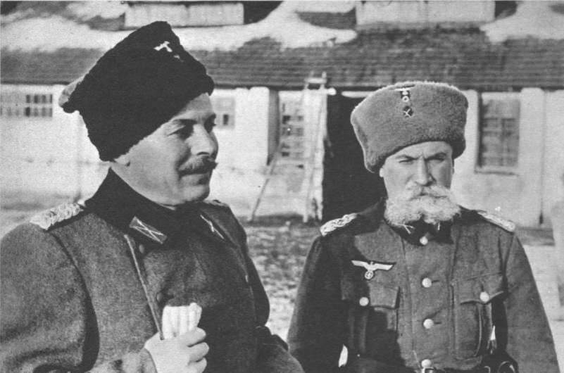 Служили два предателя. Источник фото: https://russian7.ru/post/kak-kazak-ivan-kononov-uvel-polk-k-fashi/