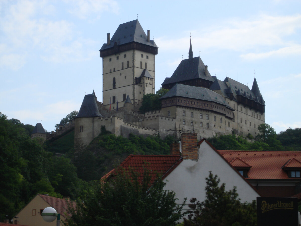 Замок Карлштейн (вид Большой башни), Чехия